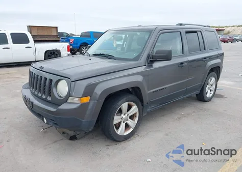 2014 Jeep Patriot Altitude z USA, uszkodzony, nr VIN 1C4NJPBA9ED757996